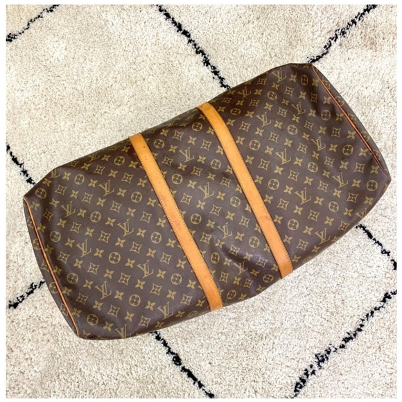 Authentic Louis Vuitton Monogram Keepall 50 - Picture 3 of 10